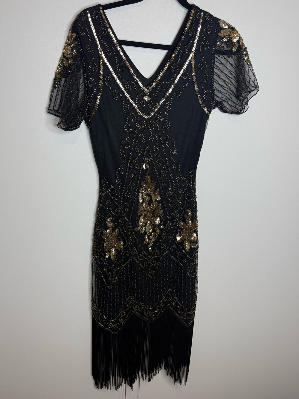 Black and Gold Beaded V-Neck Fringe Cocktail Dress 20a flapper size small